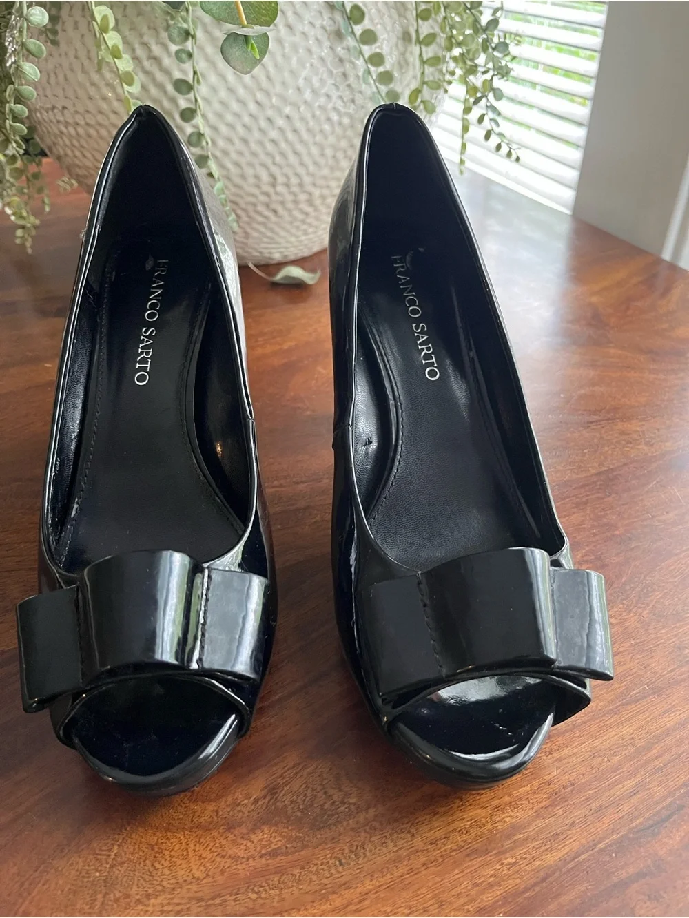 Franco Sarto Black Patent Bow Peep Toe Platform Pumps Size 10